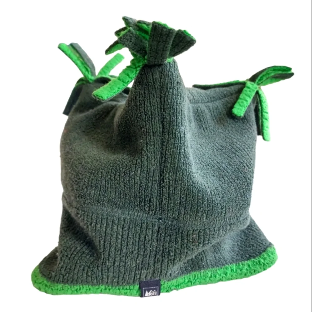 REI Co-op Kids Green Winter Hat  Size 2 - 4